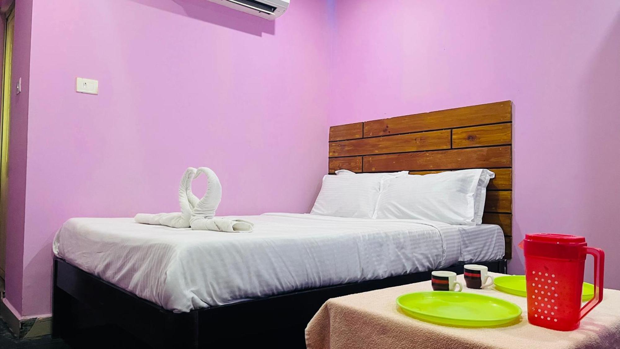 Skyway Rooms Pondicherry Eksteriør bilde