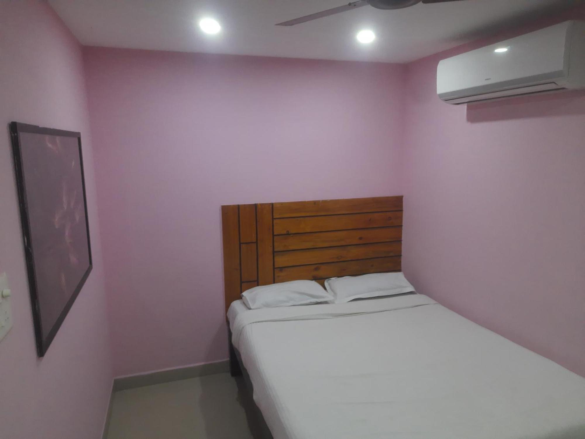 Skyway Rooms Pondicherry Eksteriør bilde