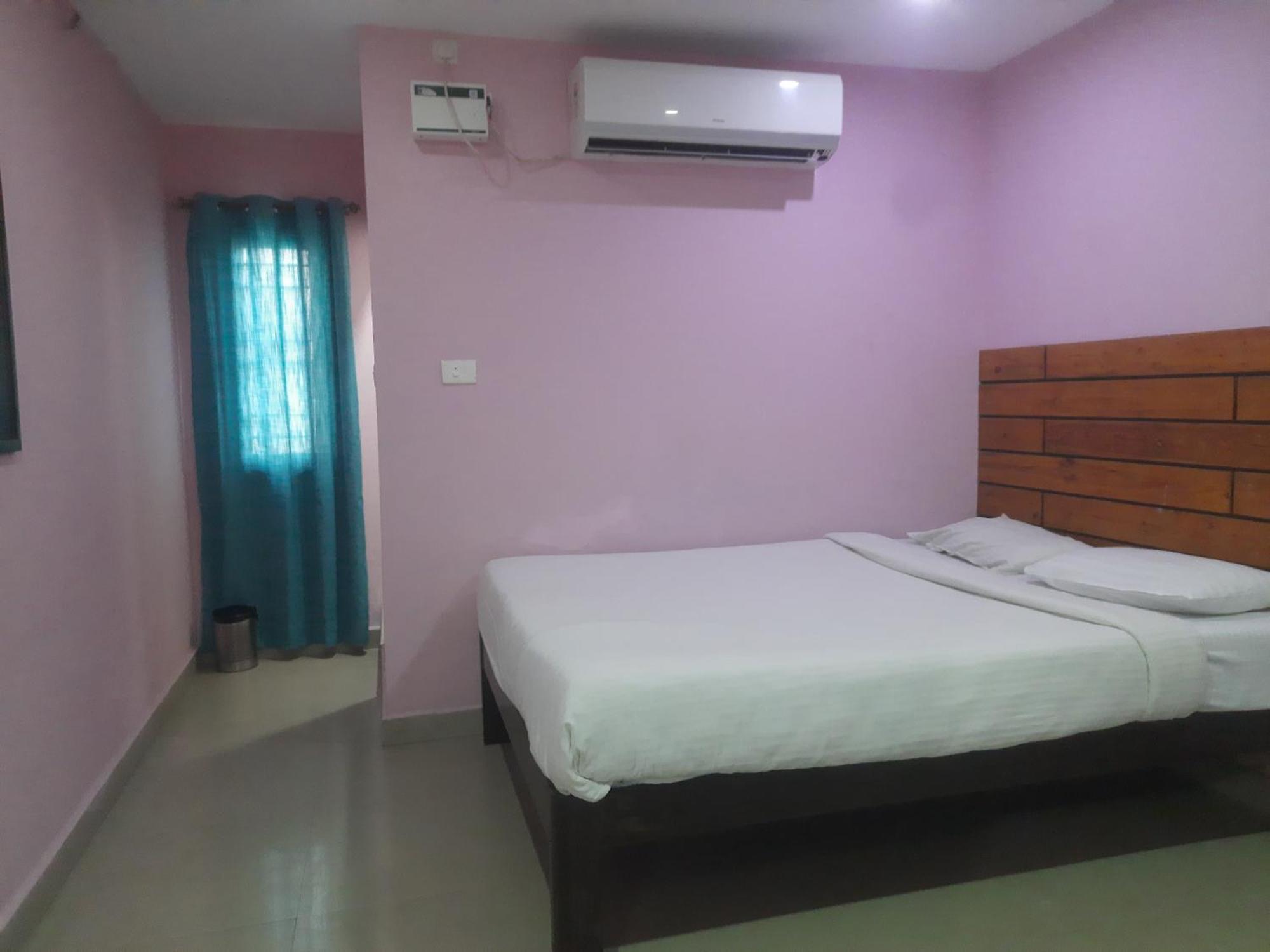 Skyway Rooms Pondicherry Eksteriør bilde