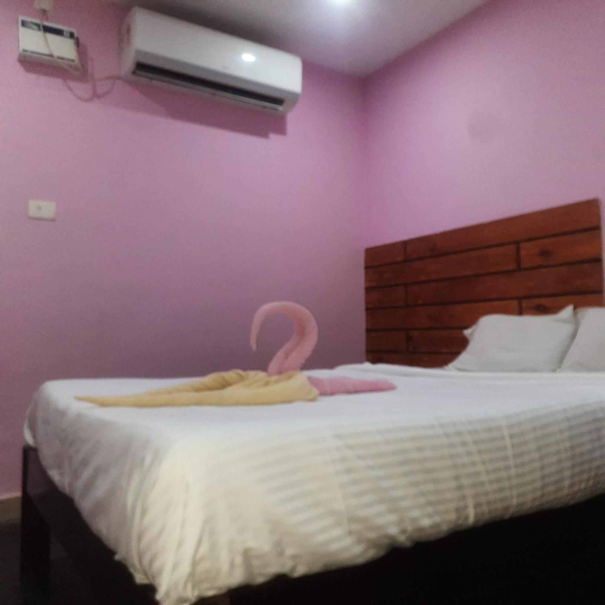 Skyway Rooms Pondicherry Eksteriør bilde