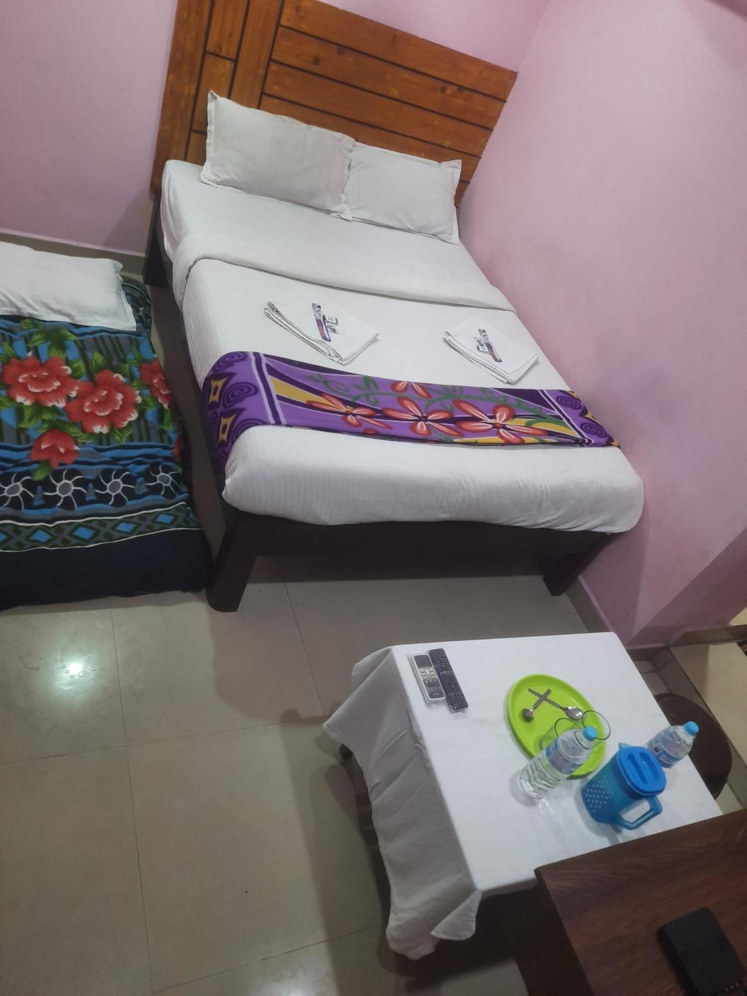 Skyway Rooms Pondicherry Eksteriør bilde
